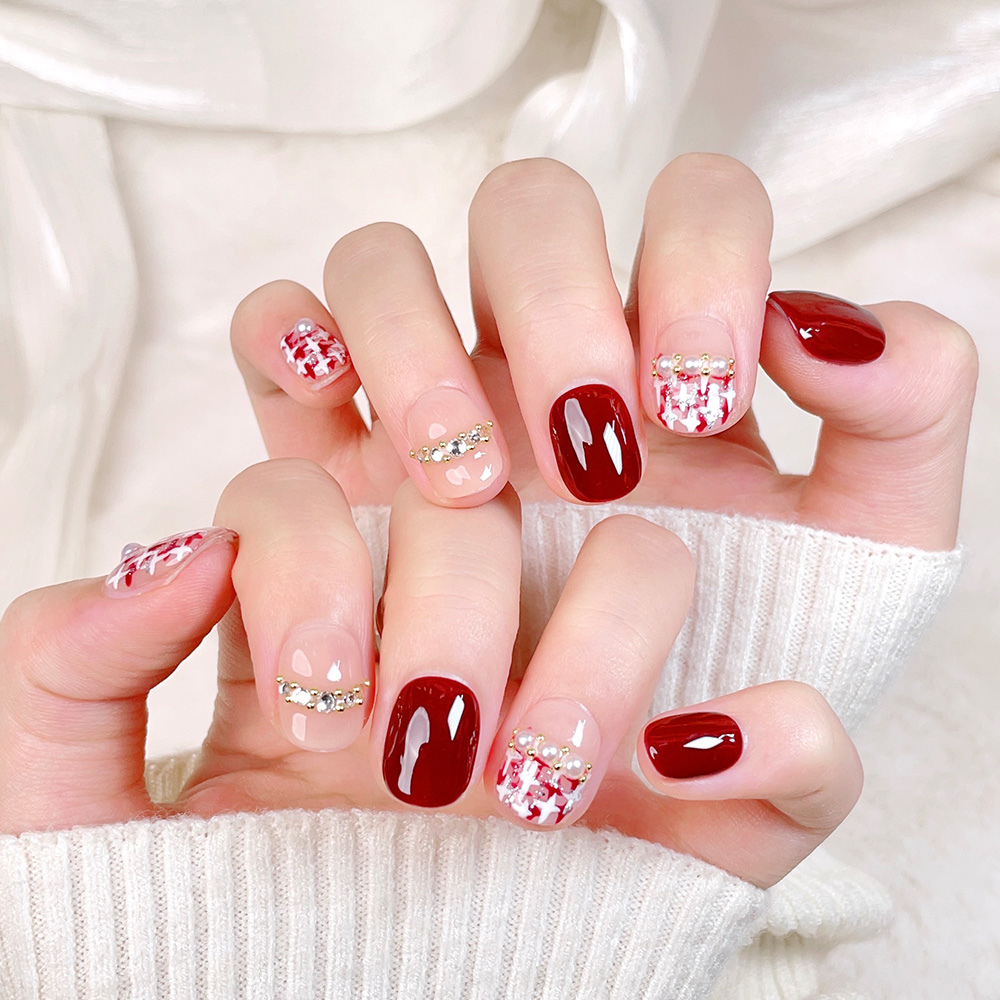Kit di 10 Unghie Finte Corte Q - Nail Art Press On recensione e prezzo